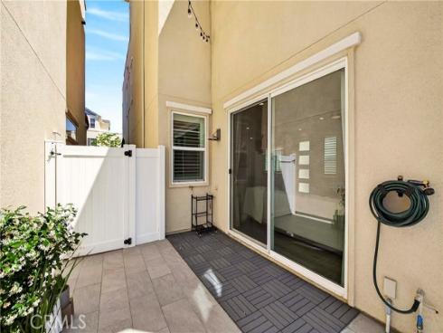 586 S Motif   Street, Anaheim, CA