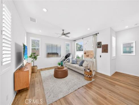 586 S Motif   Street, Anaheim, CA