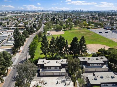 407 N Park Vista D , Anaheim, CA