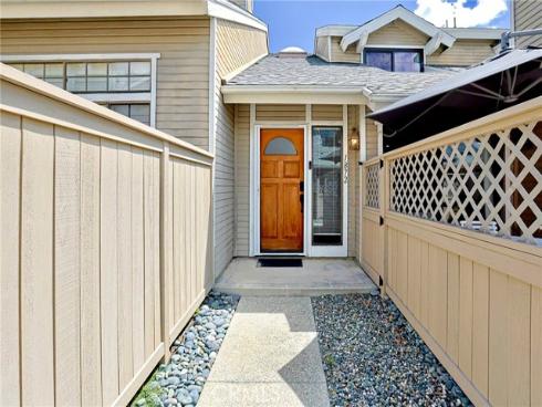 1872 W Falmouth  , Anaheim, CA