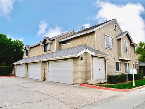 1872 W Falmouth  , Anaheim, CA