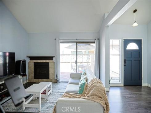 1872 W Falmouth  , Anaheim, CA