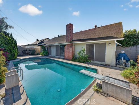 1963 W Chanticleer  , Anaheim, CA