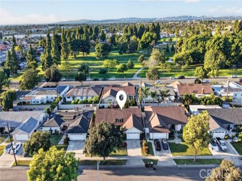 1963 W Chanticleer  , Anaheim, CA