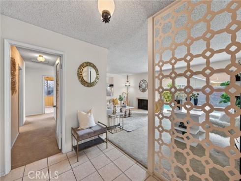 1963 W Chanticleer  , Anaheim, CA