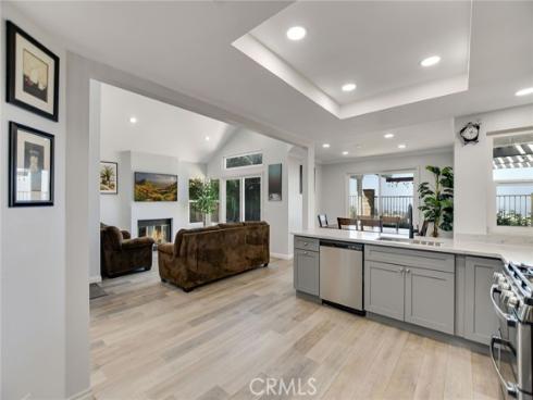 6117 E Garnet  , Anaheim, CA