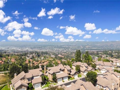 6117 E Garnet  , Anaheim, CA