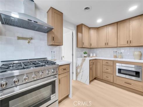 2902 E Winfield  , Anaheim, CA