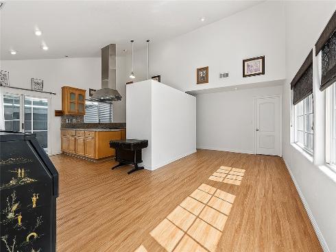 2165 W Romneya   Drive, Anaheim, CA