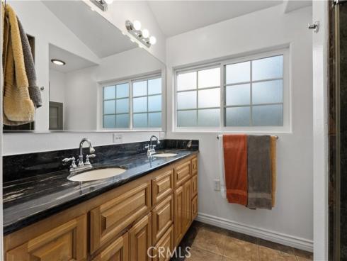 2165 W Romneya   Drive, Anaheim, CA