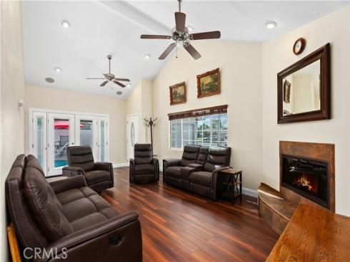 2165 W Romneya   Drive, Anaheim, CA