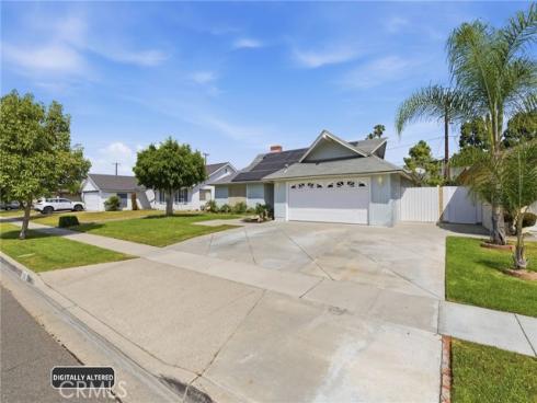 1935 W Chanticleer  , Anaheim, CA
