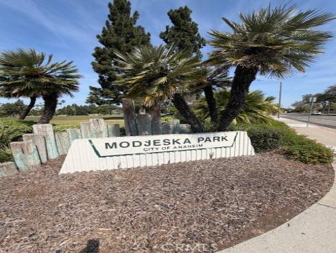 1935 W Chanticleer  , Anaheim, CA