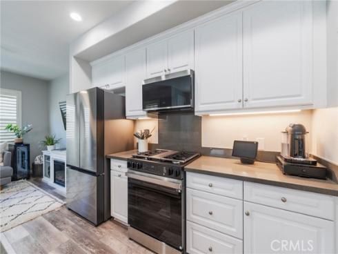 585 S Kroeger  , Anaheim, CA