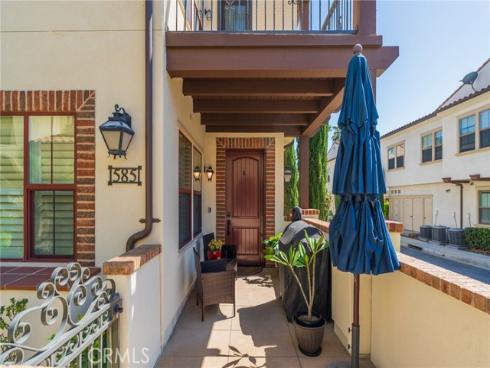 585 S Kroeger  , Anaheim, CA