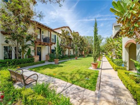 585 S Kroeger  , Anaheim, CA