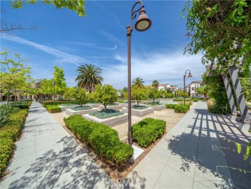 585 S Kroeger  , Anaheim, CA