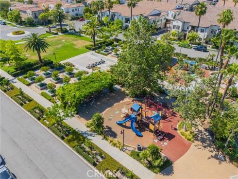 585 S Kroeger  , Anaheim, CA