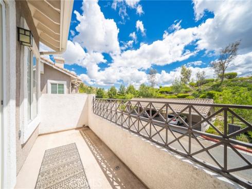 1053 S Daybreak   Court, Anaheim, CA