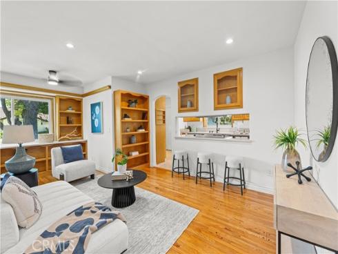 1751 W Bowling  , Anaheim, CA