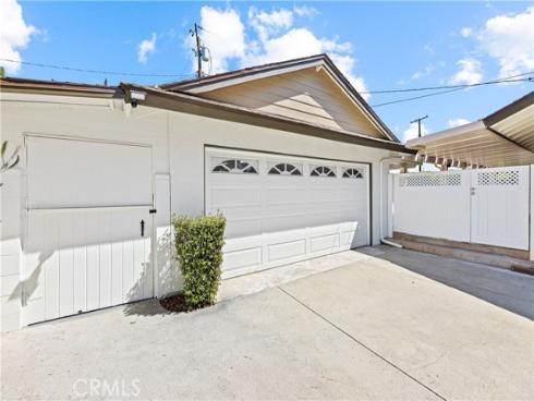 1751 W Bowling  , Anaheim, CA