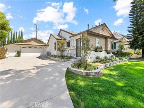 1751 W Bowling  , Anaheim, CA