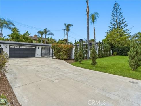 221 S Gilbert  , Anaheim, CA