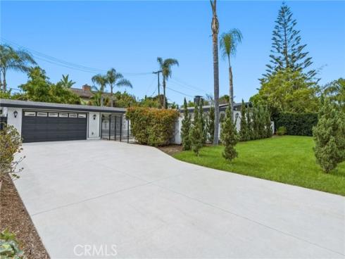 221 S Gilbert  , Anaheim, CA