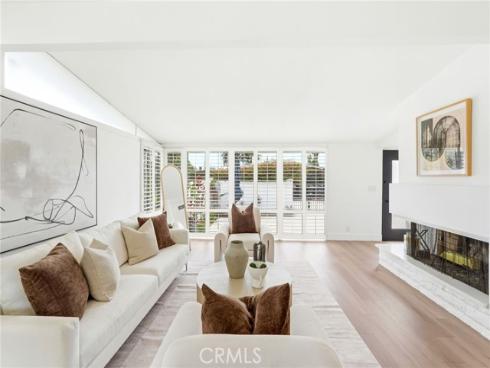 221 S Gilbert  , Anaheim, CA