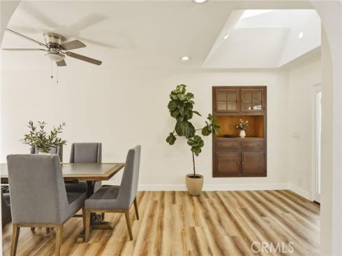 2457 W Glenoaks  , Anaheim, CA