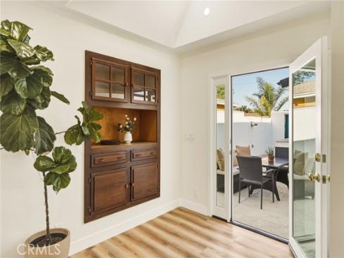 2457 W Glenoaks  , Anaheim, CA