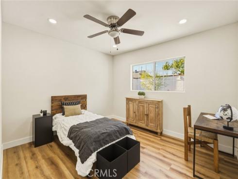 2457 W Glenoaks  , Anaheim, CA