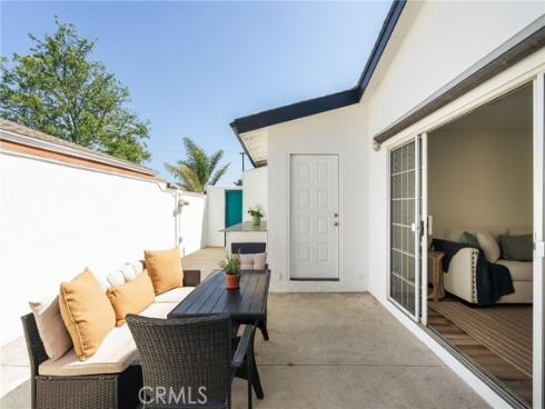 2457 W Glenoaks  , Anaheim, CA