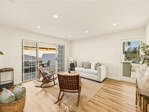 2457 W Glenoaks  , Anaheim, CA