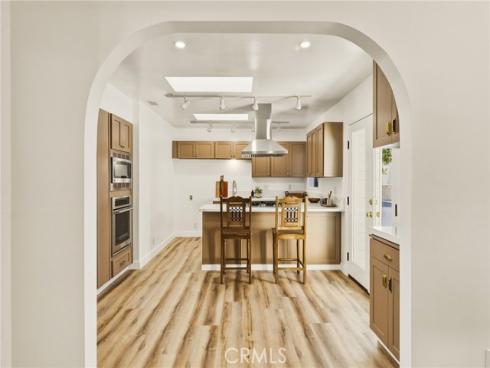 2457 W Glenoaks  , Anaheim, CA