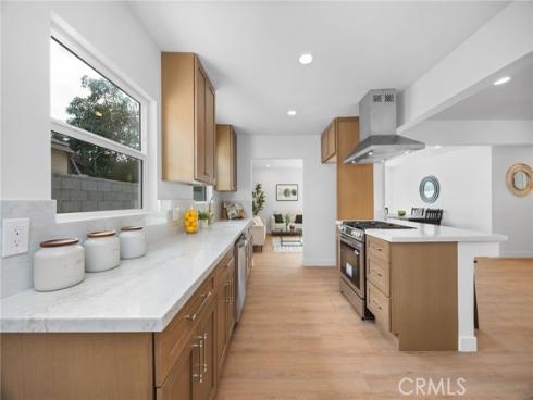 725 N Hanover  , Anaheim, CA