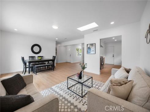 725 N Hanover  , Anaheim, CA