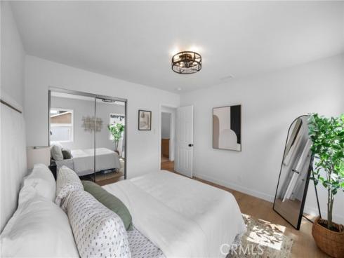 725 N Hanover  , Anaheim, CA