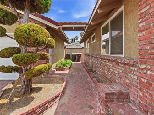 2554 W Chanticleer  , Anaheim, CA