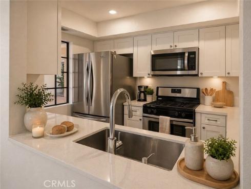 2609 W Cameron  224  Court, Anaheim, CA