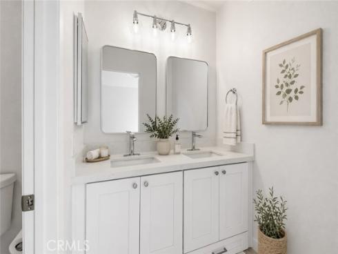 2609 W Cameron  224  Court, Anaheim, CA