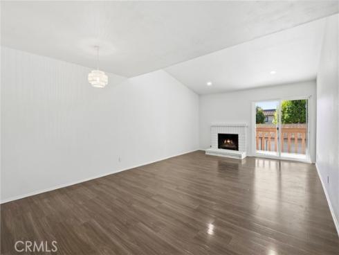 2609 W Cameron  224  Court, Anaheim, CA