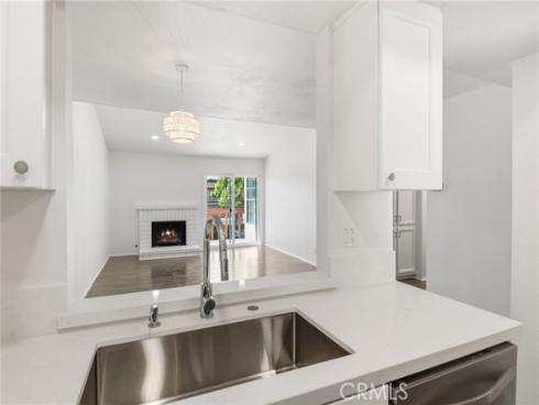 2609 W Cameron  224  Court, Anaheim, CA