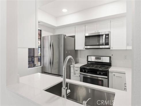 2609 W Cameron  224  Court, Anaheim, CA