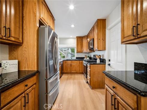 5486 E Willow Woods 101 Lane, Anaheim, CA