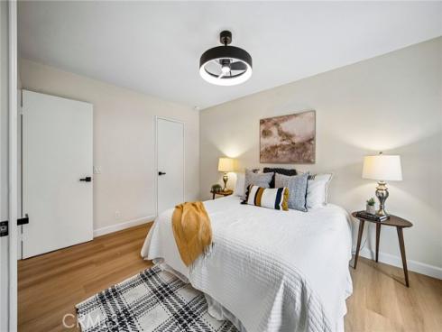 5486 E Willow Woods 101 Lane, Anaheim, CA