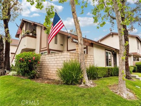 5486 E Willow Woods 101 Lane, Anaheim, CA