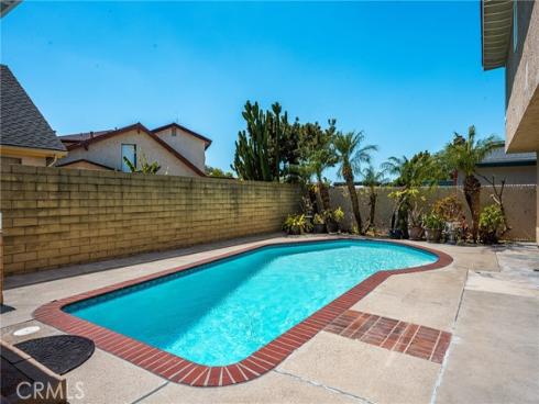 2860 E Hempstead  , Anaheim, CA