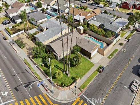 1946  W Broadway  , Anaheim, CA