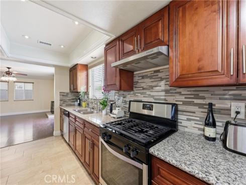 1946  W Broadway  , Anaheim, CA